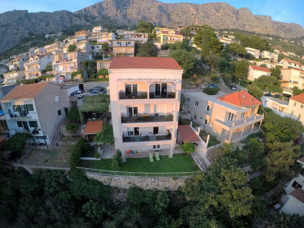 Apartments Mimac Omiš Exteriör bild
