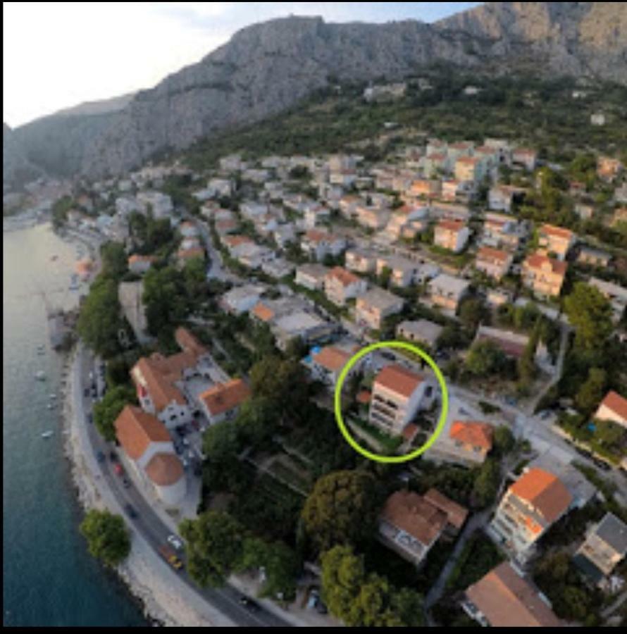 Apartments Mimac Omiš Exteriör bild